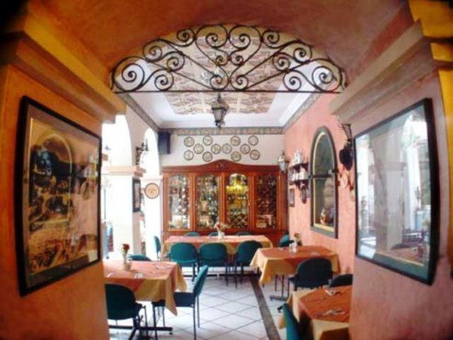 Hotel El Quijote Куэнка Экстерьер фото