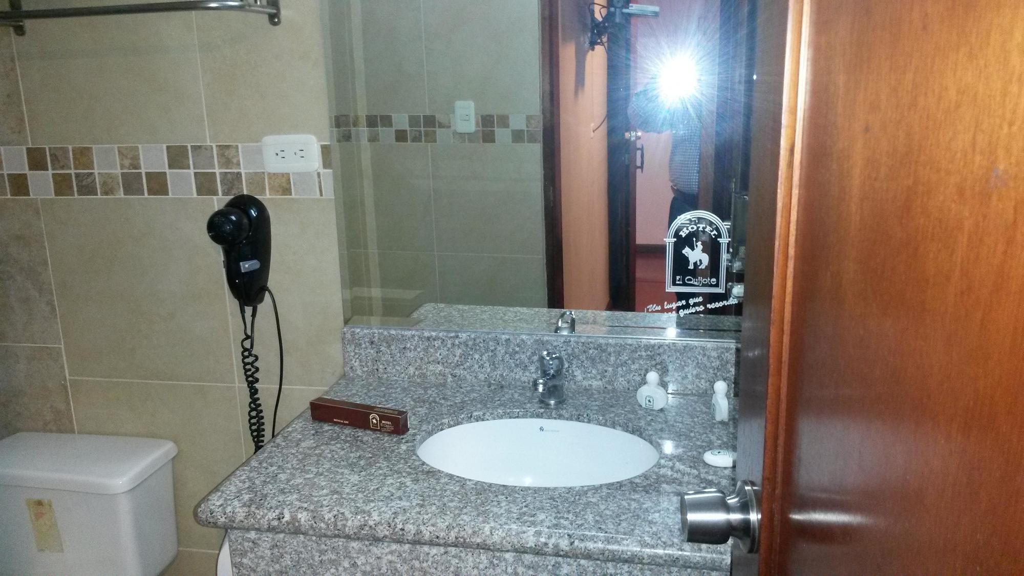 Hotel El Quijote Куэнка Экстерьер фото